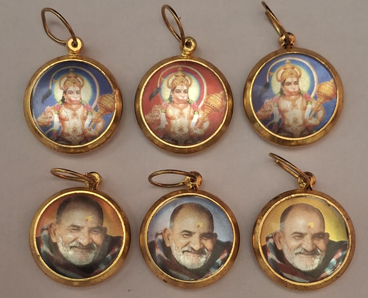 Lockets – Baba Neem Karoli Maharaj Prakashan