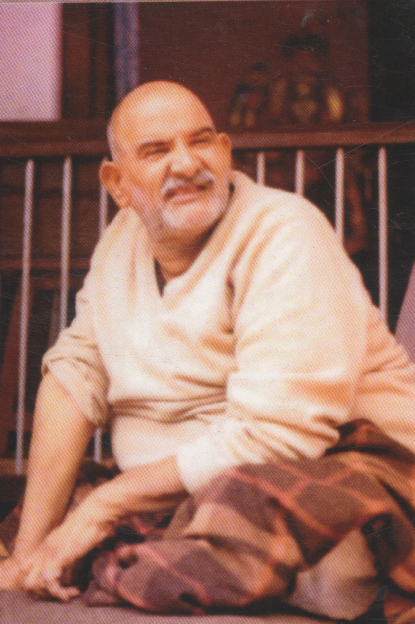 Pocket Sized Laminated Card C6 - Maharaj ji Sitting In Front of Devi Temple and  a Photo on the Back of Card