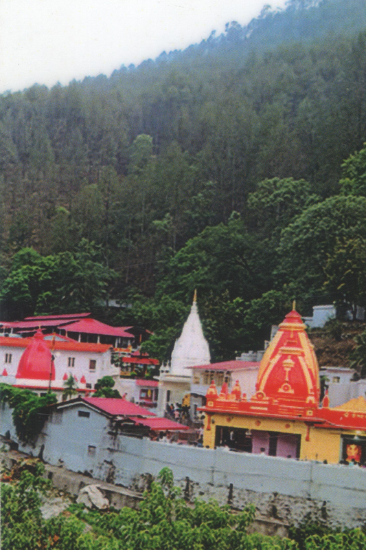 लैमिनेटेड कार्ड C92 - कैंची धाम मंदिर, कार्ड के पीछे बोनस फोटो के साथ